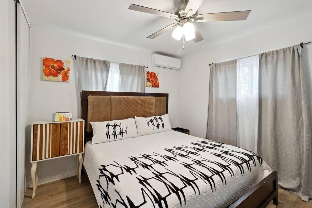 Modern City Ranch 3 Bdrm Family Home Access By Dirt Road Palmdale Exterior photo